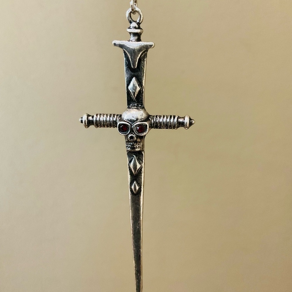 Unisex Silver Tone Goth Punk Skull & Dagger Dangle Earring